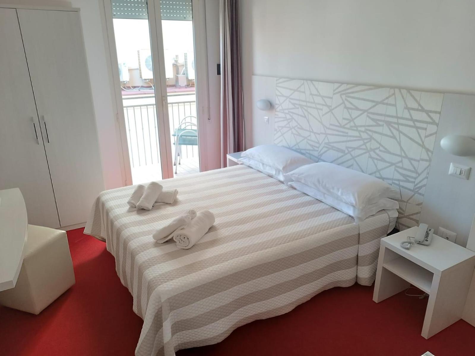 Hotel Berenice Rimini Exterior photo